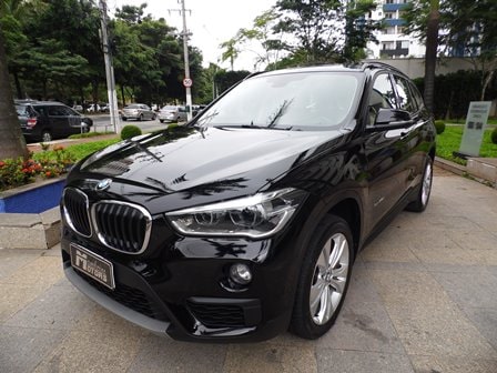 BMW X1 fascina condutores como SUV