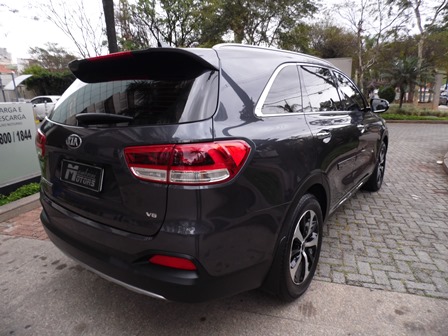 Kia Sorento 3.3 V6 2016: um SUV completo